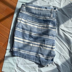 Gap striped shorts